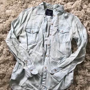 American Eagle Light Wash Jean Top